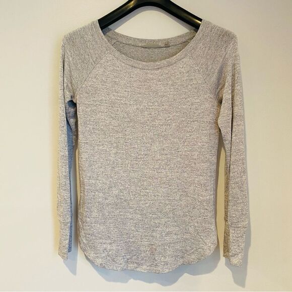 Athleta Luxe Pose Gray Heathered Long Sleeve Thumbhole Top Size Small - Picture 2 of 7